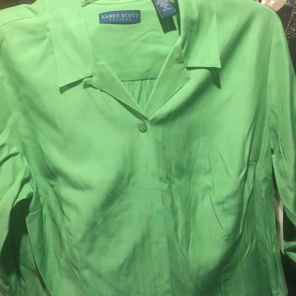 Woman’s blouse